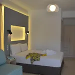 Apart Otel Ammos Glífa